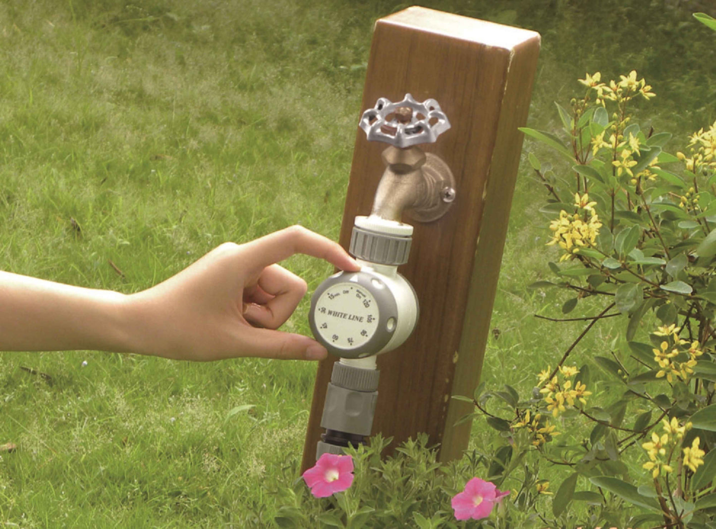 White Line Mechanical Water Timer