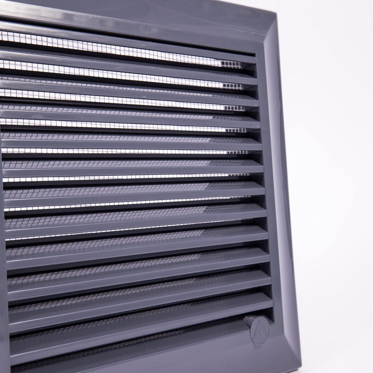 Louvre Vent Graphite Duo Smart 135G 135mm With Fly Mesh