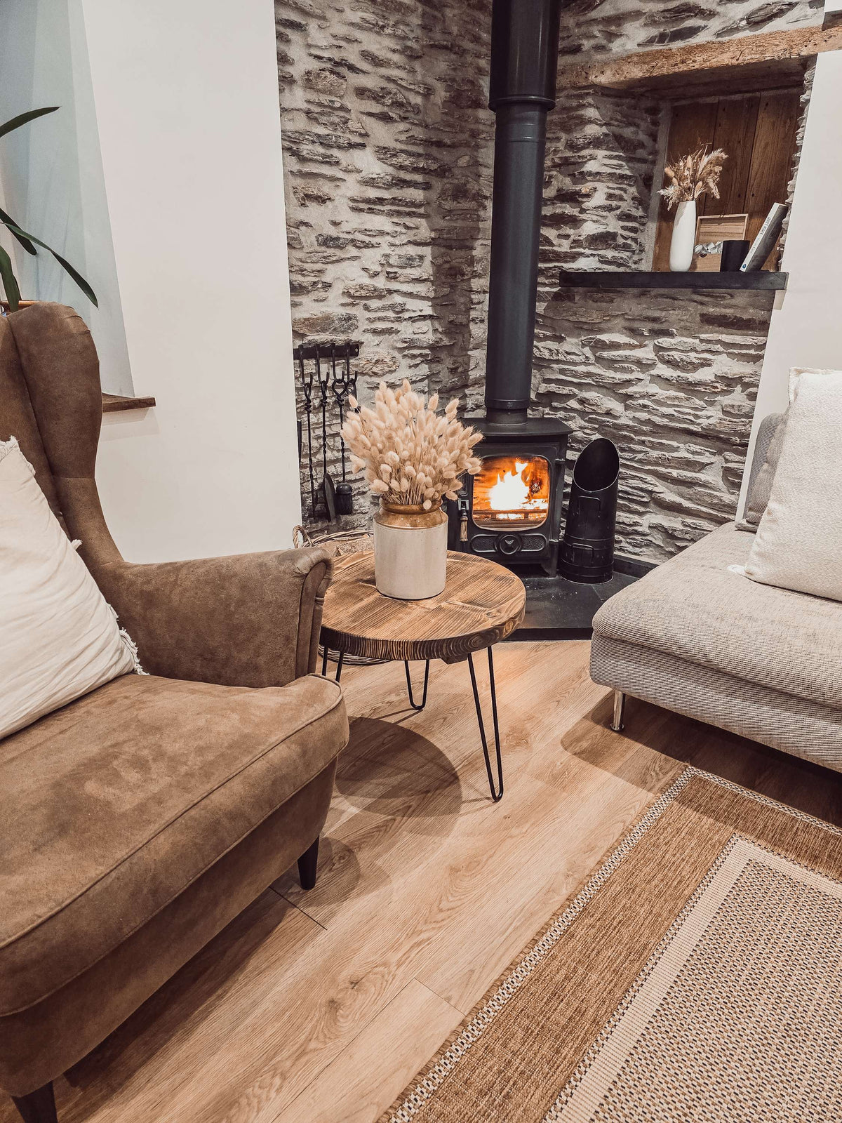 DALVA Walnut Round Coffee Table