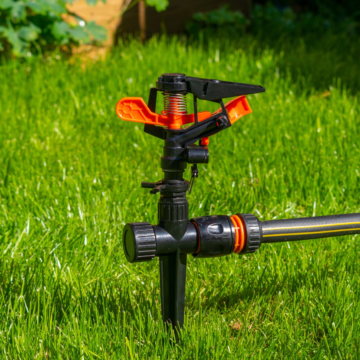 Pulsating Sprinkler on Spike - Adjustable Eco Line