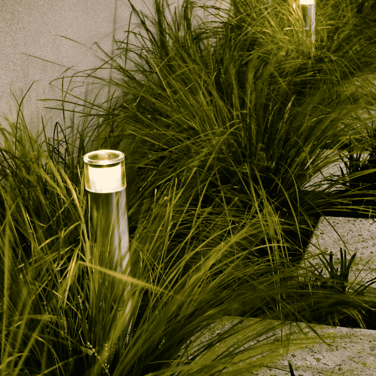 Hunza Bollard 300mm Spike/Flange Mounted (Series) Pure LED - IP66