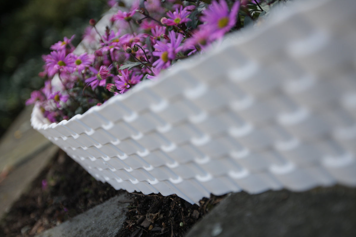 Lawn Edging, Plastic Palisade Rattan Effect, 2.4m, Gray