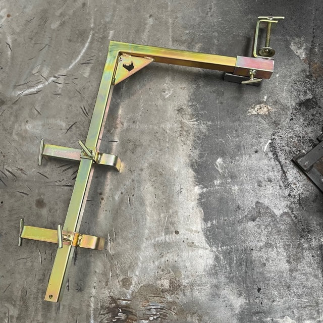 Gallows Bracket with Block and Profile Clamps