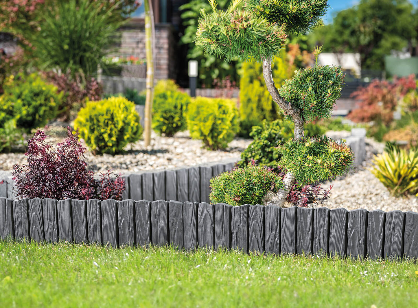Lawn Edging, Plastic Palisade Wood Effect, 2.32m, Gray