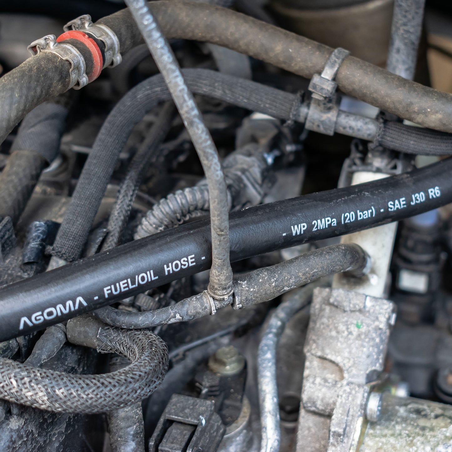 Rubber 4mm Braided Fuel, Oil Hose SAE J30 R6