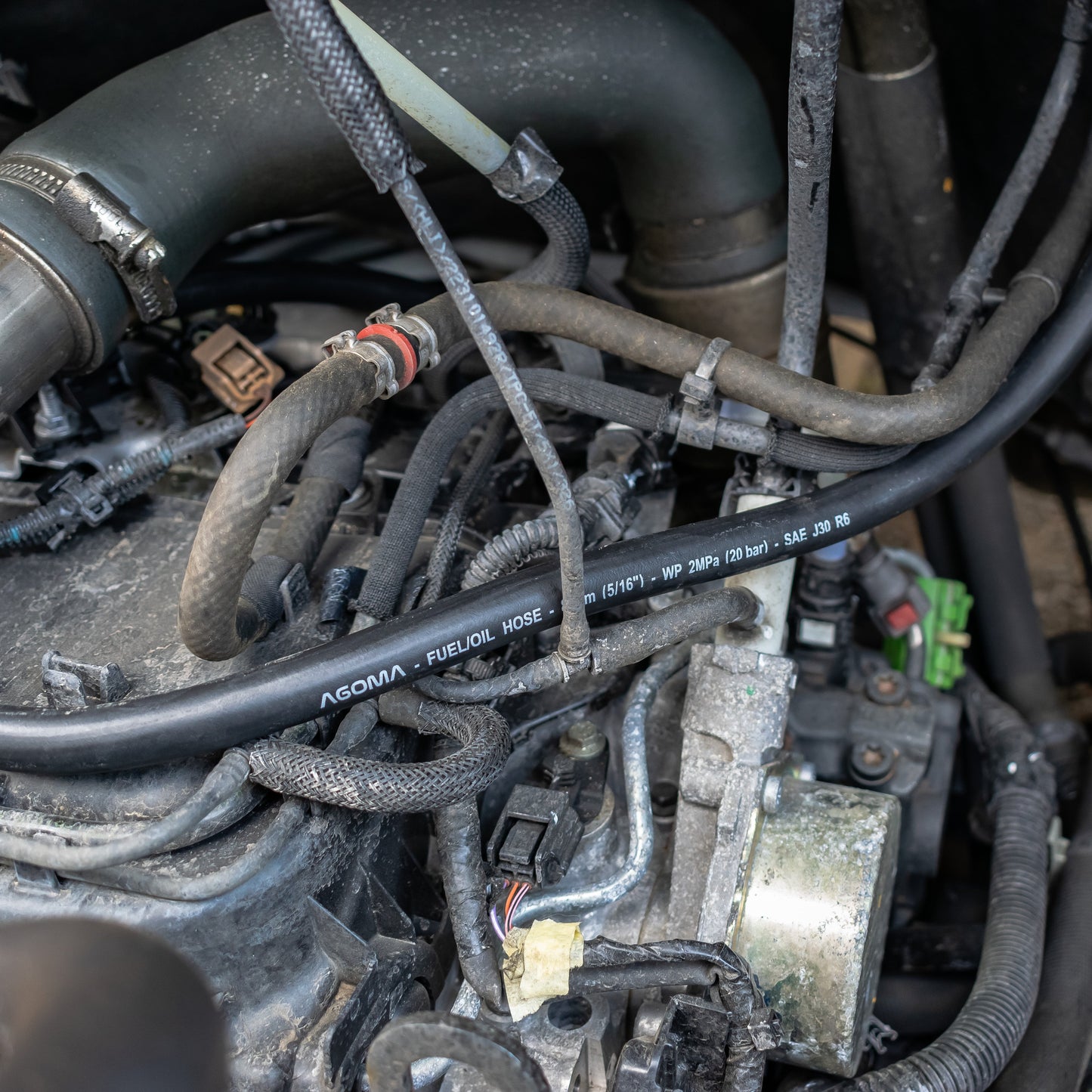 Rubber 8mm Braided Fuel, Oil Hose SAE J30 R6