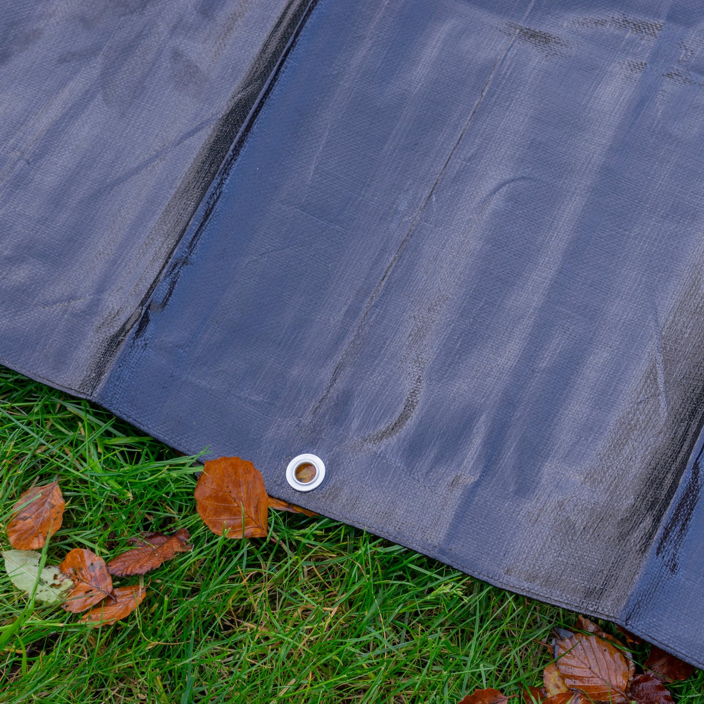 Black/Silver L-Grade Tarpaulin with 20 x 4" Bungee Balls (White)