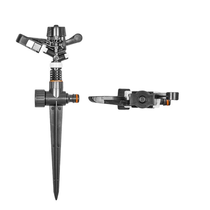 Pulsating Lawn Sprinkler on Spike - White Line