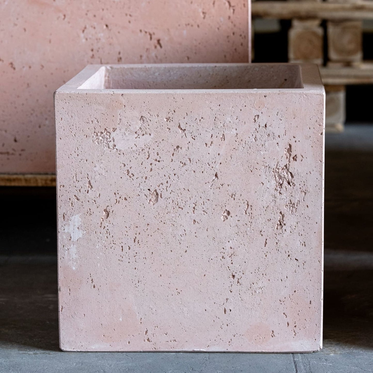 Cubrosa | Blushstone – 100cm XXL Concrete Square Planter – 782L Block Plant Pot