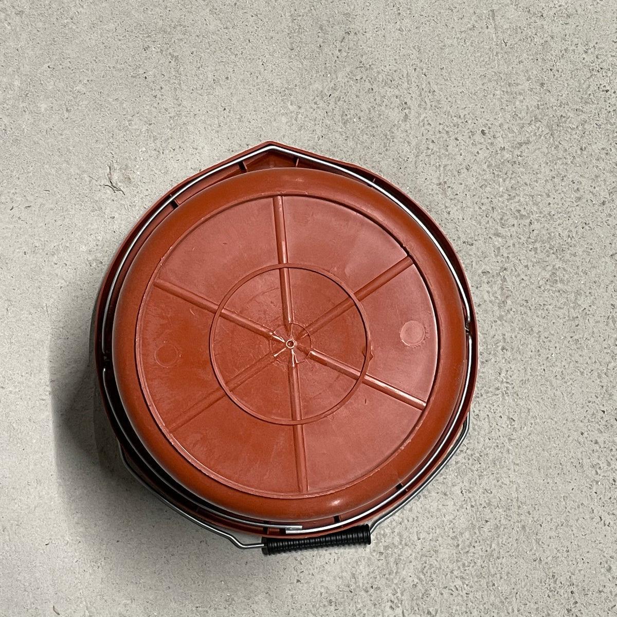 The Hoddy Bucket 15-litre capacity