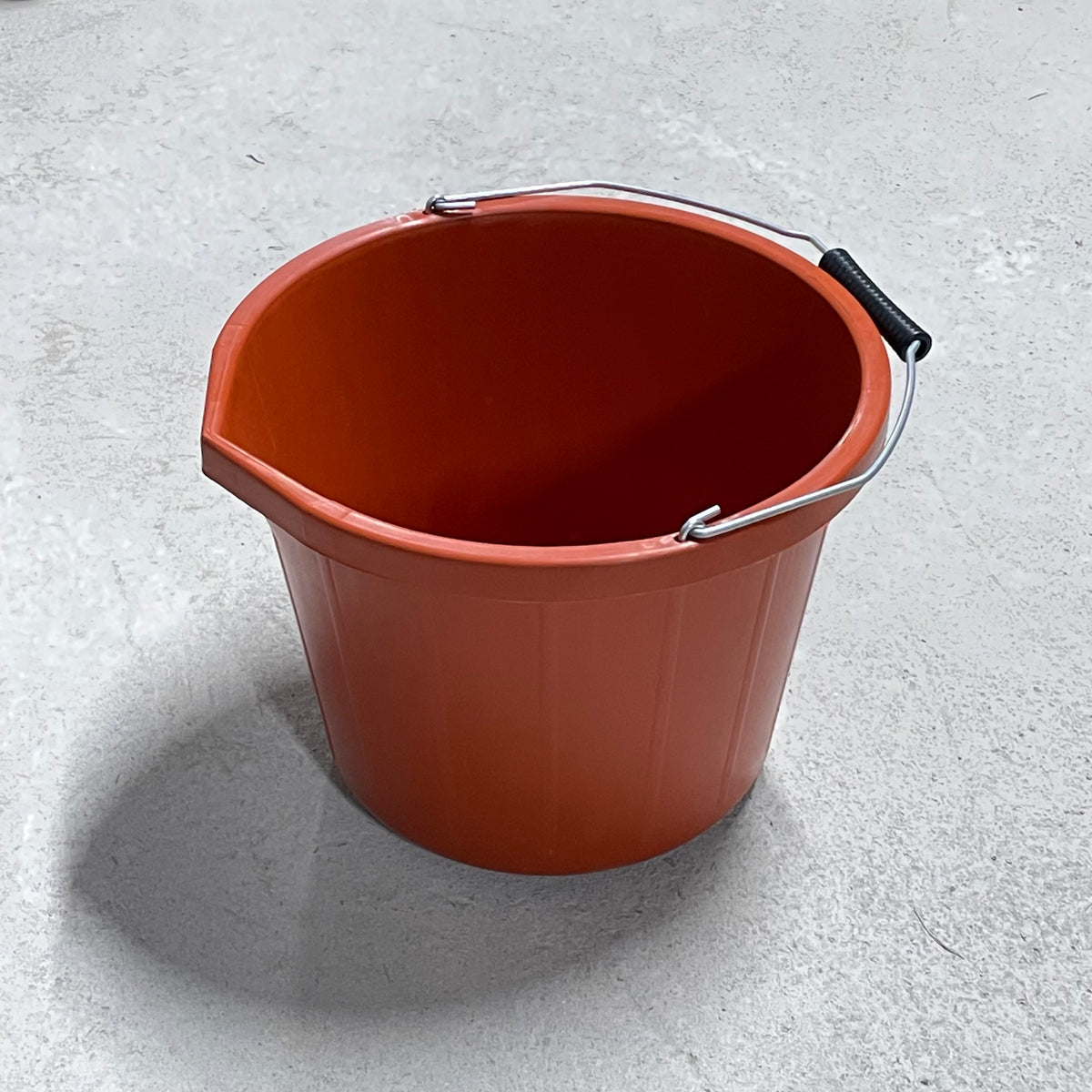 The Hoddy Bucket 15-litre capacity