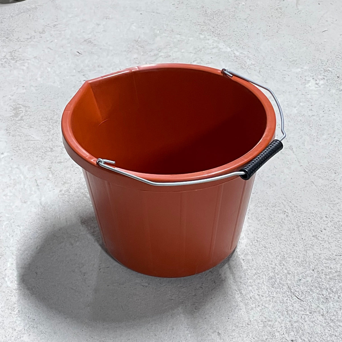The Hoddy Bucket 15-litre capacity