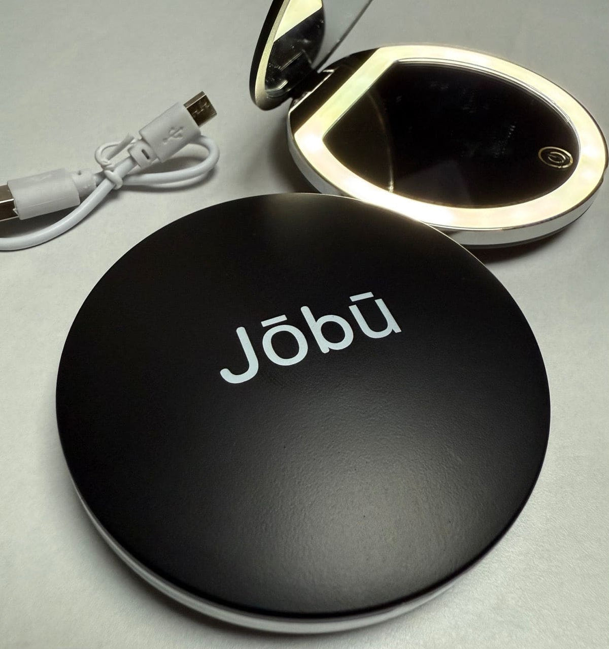 Kawai - LED Travel Cosmetic Mirror