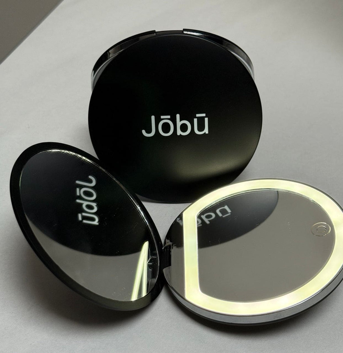 Kawai - LED Travel Cosmetic Mirror