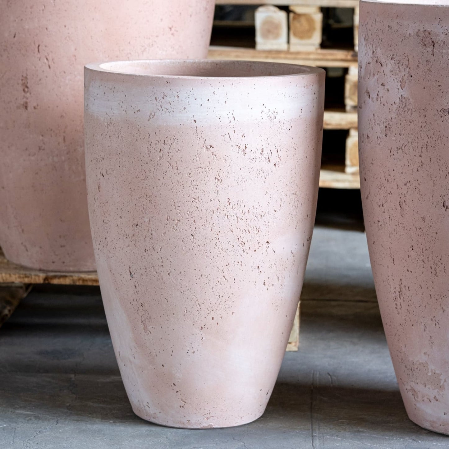 Vessara | Blushstone – 100cm XXL Concrete Vase Planter – 172L Tall Plant Pot